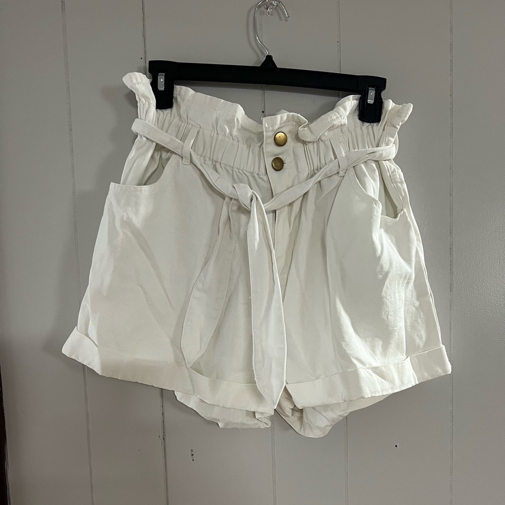 Large Pink Lily white paper bag waist shorts